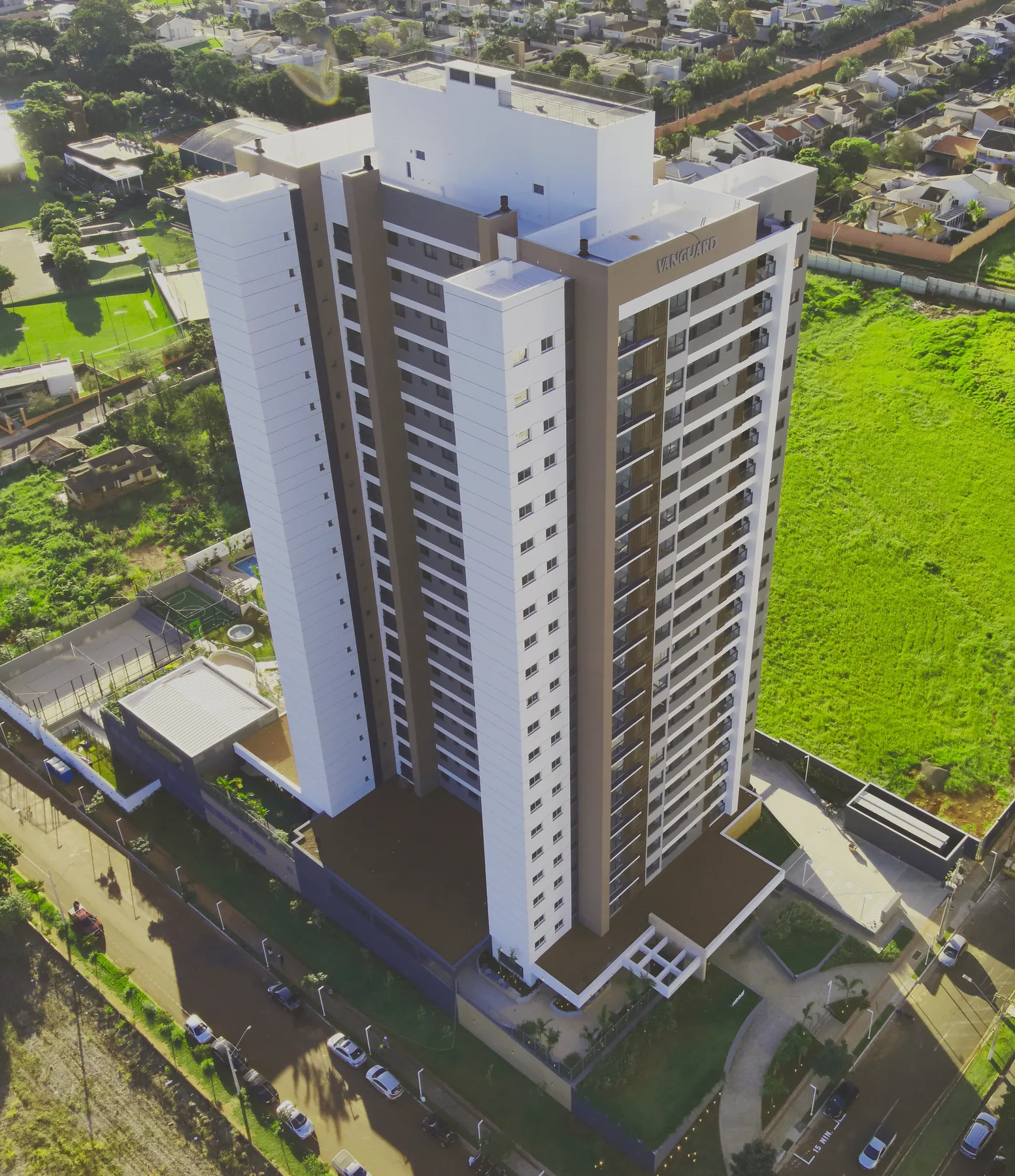 Edificação residencial vista por drone